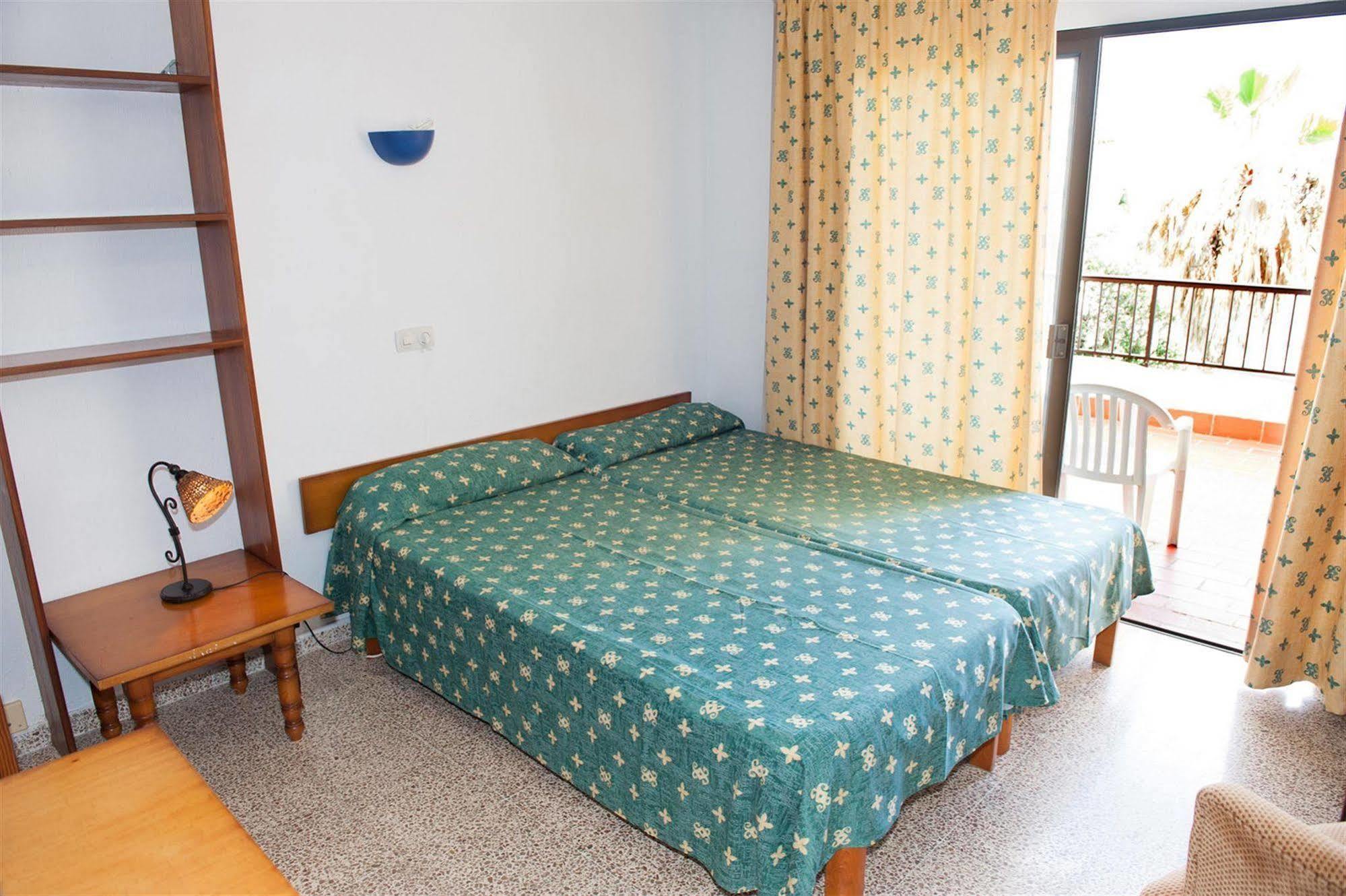 Aparthotel Sol Romantica By Dot 3*